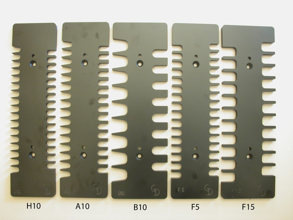 Dovetail Jig Standard Package Has All Dovetail And Finger Joint Templates