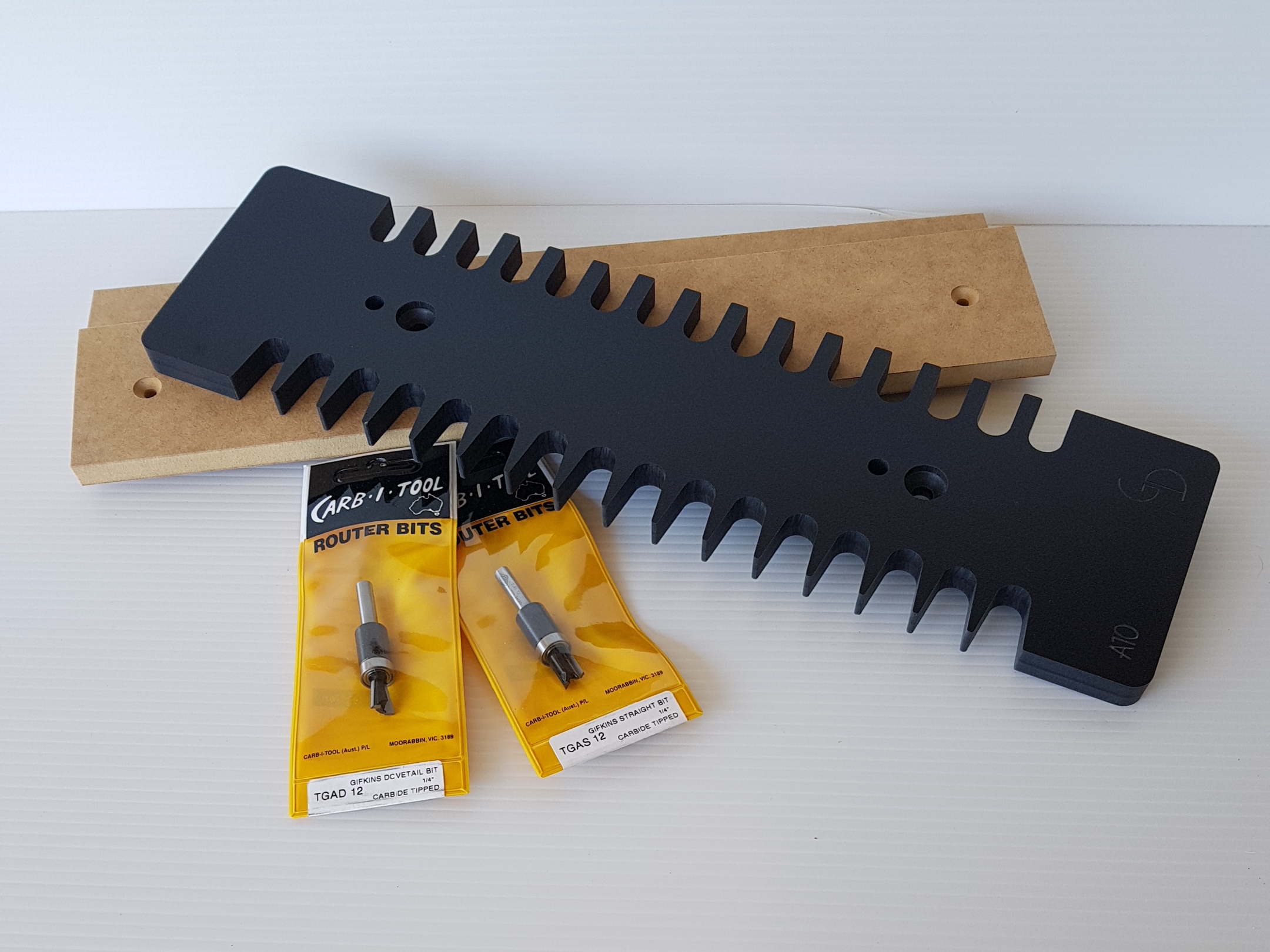 Dovetail joint & finger jointtemplate upgrade packages for your jig.